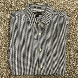 Banana republic blue checkered grant fit button down